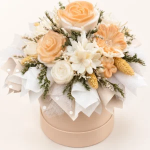 Flowerbox z kwiatów z wosku sojowego Soy Candles Lori